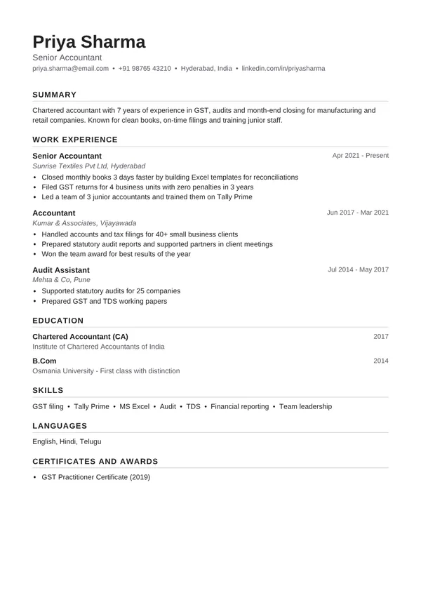 Simple resume template preview